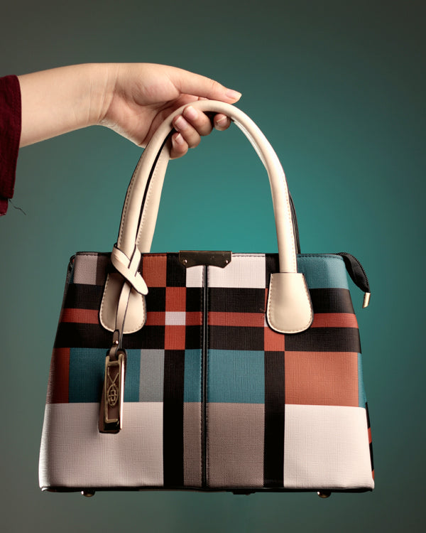 Elevate Your Style with Premium Ladies' Bags